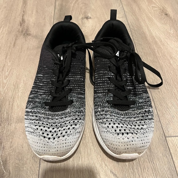 APL techloom pro running shoes - Picture 3 of 10